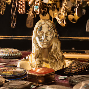 Clean Bandit — La Dolce Vita (feat. Tära)